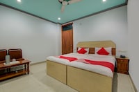 OYO Flagship Hotel Sunraj 