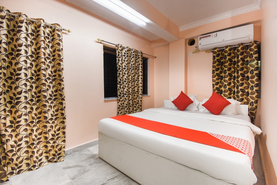 OYO 44801 Buddies Adda, Ruby Hospital Kolkata, Kolkata