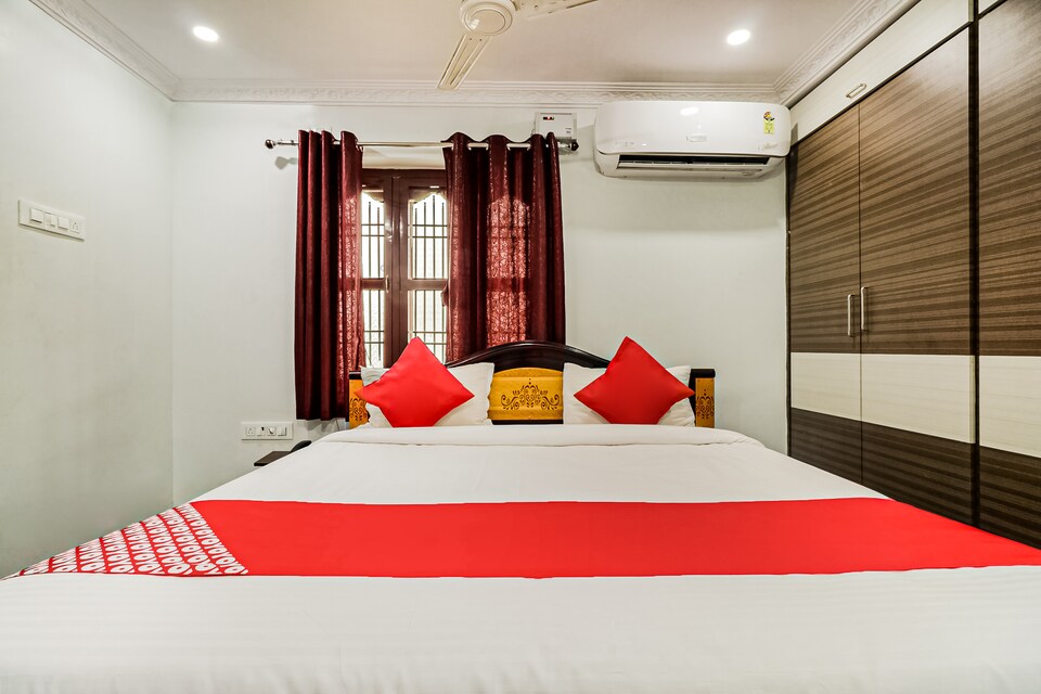 OYO 44814 Sri Nest, MG Road Vijayawada, Vijayawada
