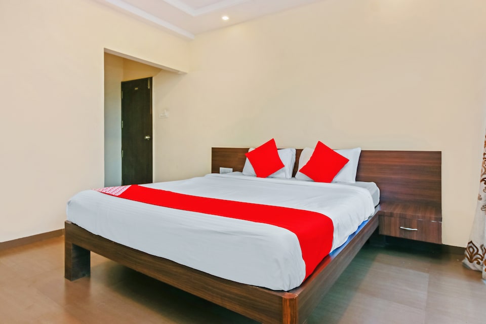 OYO 44818 Ranveer Executive, Sangli, Sangli
