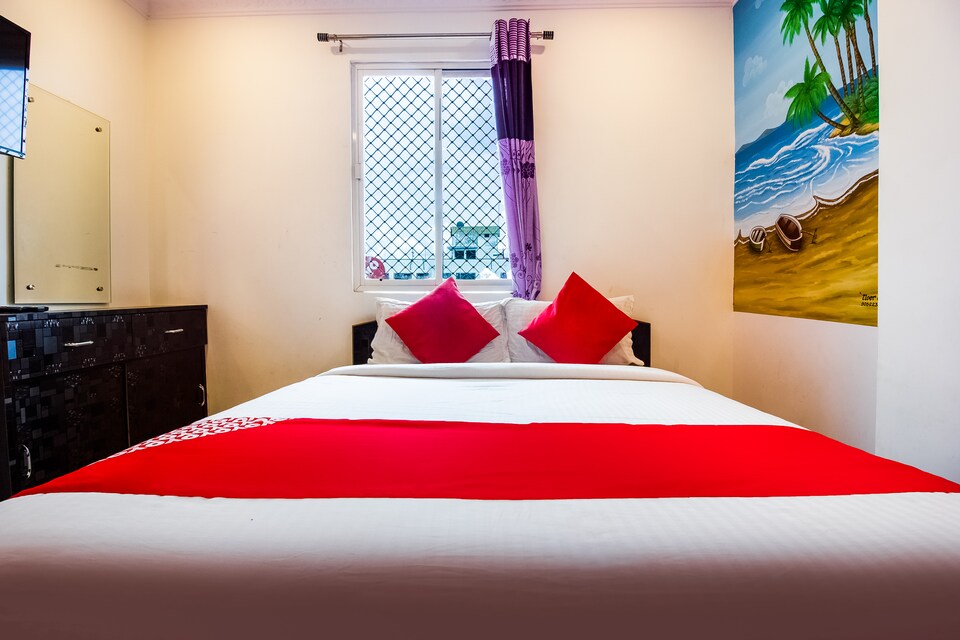 OYO 44823 Bhasker Residency , Secunderabad Railway Station, Hyderabad