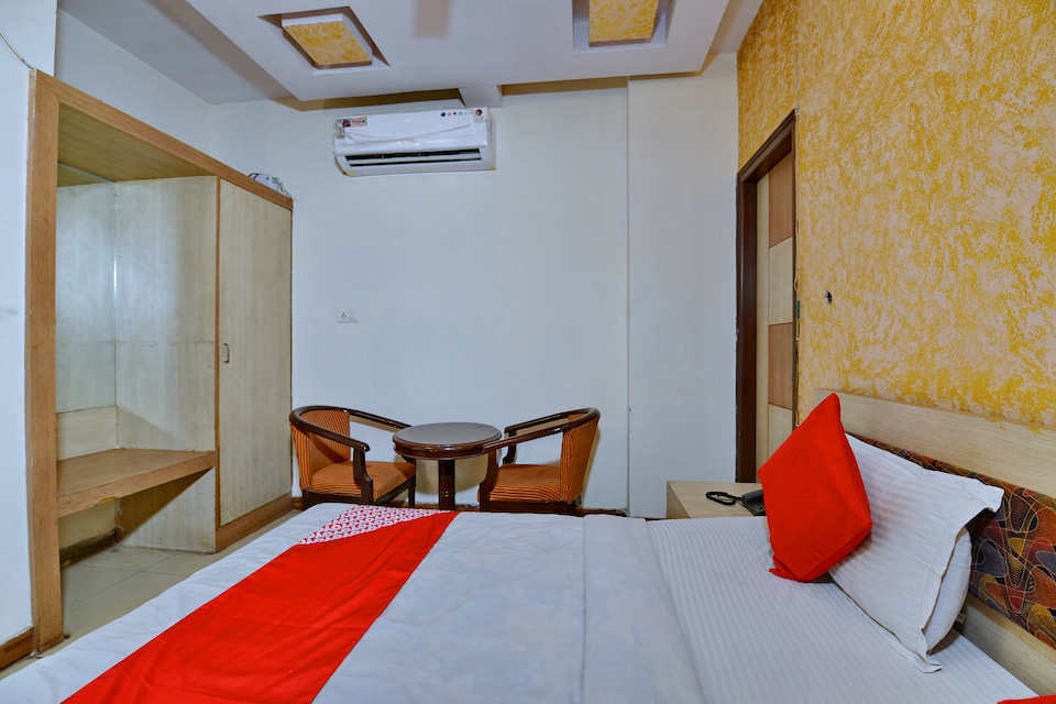 Collection O 3999 Hotel Aroma Classic, Sindhi Camp, Jaipur
