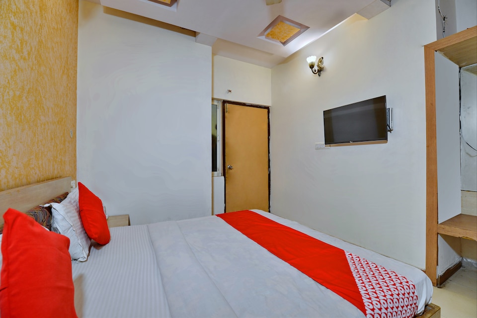 Collection O 3999 Hotel Aroma Classic, Sindhi Camp, Jaipur
