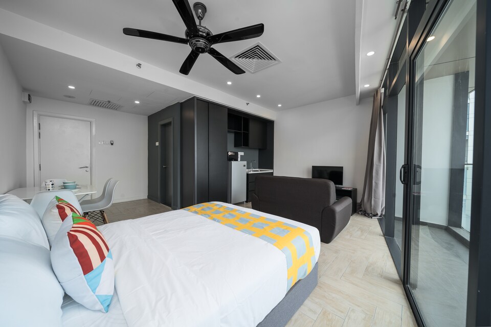 OYO Home 43916 Unique Studio Empire City  , Damansara Perdana, Petaling Jaya
