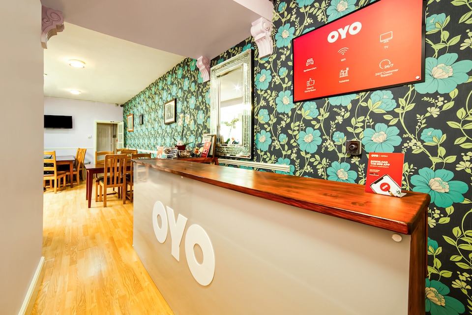 OYO Diamonds Guest House, York (North England), York