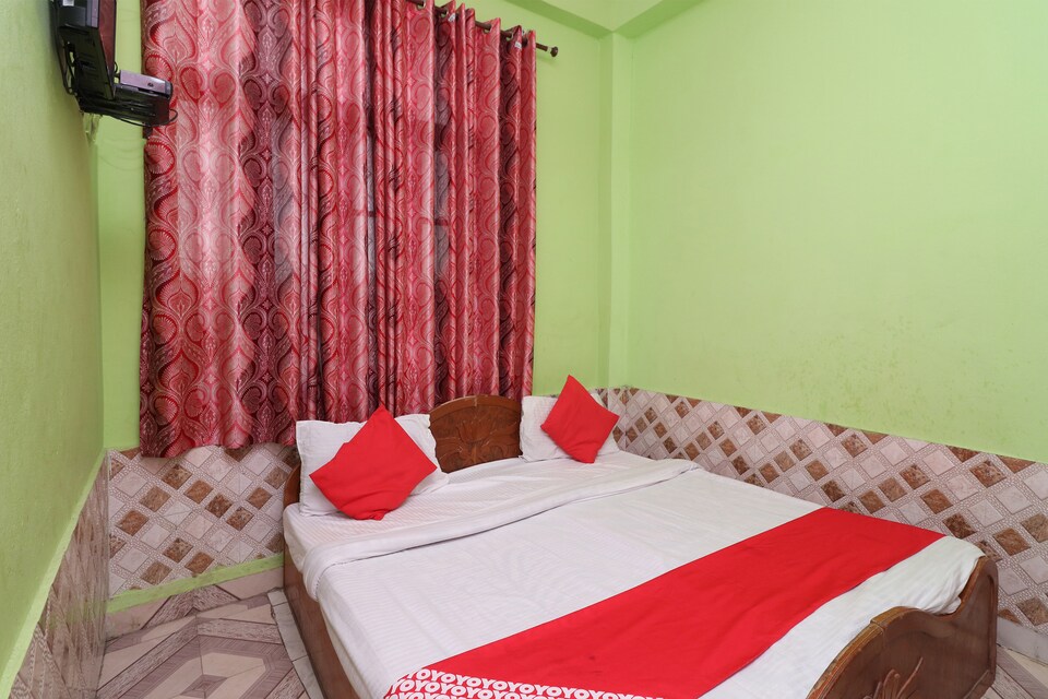 OYO 44936 Kohinoor Hotel , Chintpurni, Chintpurni