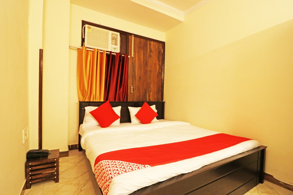 OYO 44941 Athiti Residency, Rohini Delhi, Delhi