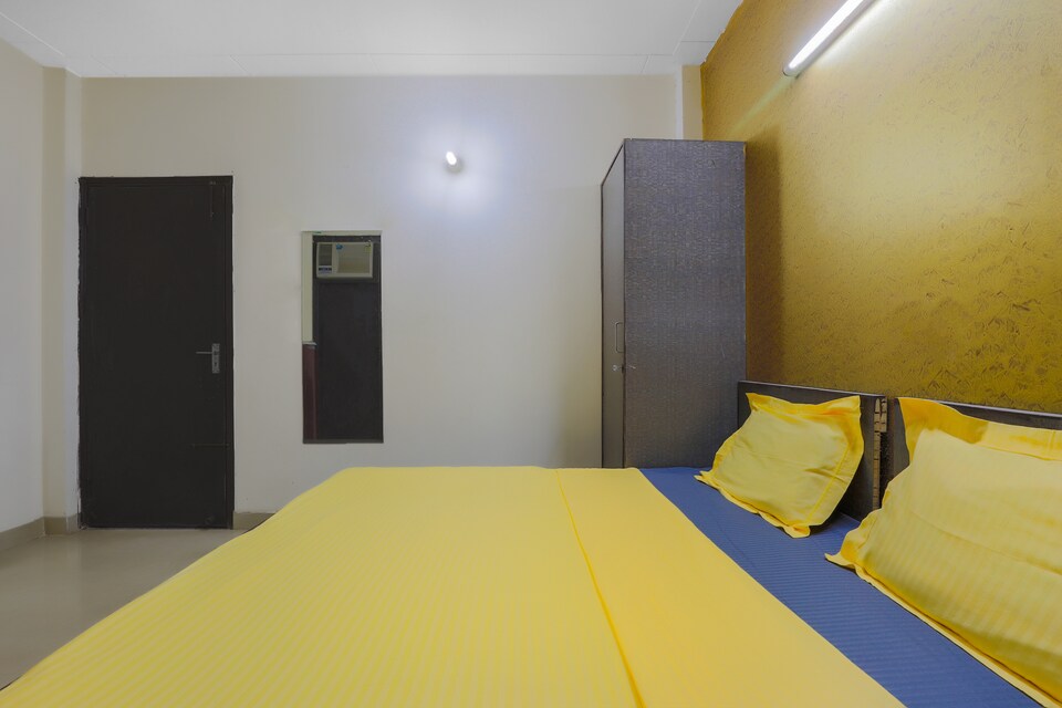 OYO LIFE GRG1556 Sector 24, Golf Course Road, Gurgaon