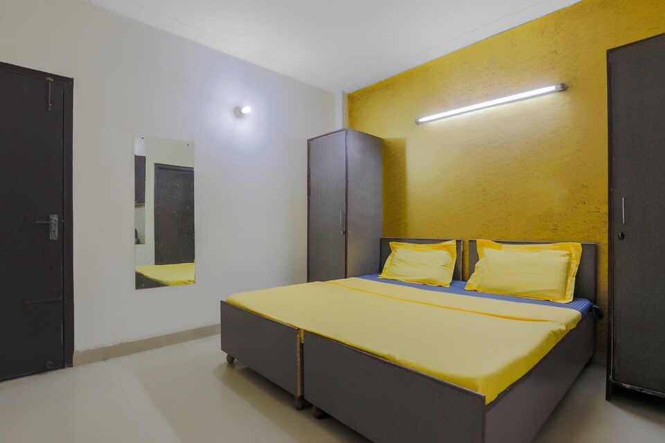 OYO LIFE GRG1557 Sector 24, Cyber City, Gurgaon