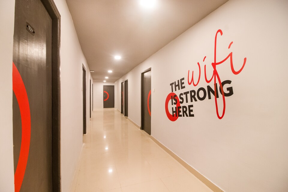 Collection O 44957 Landmark Square New Rajendra Nagar, Airport Road - Raipur, Raipur