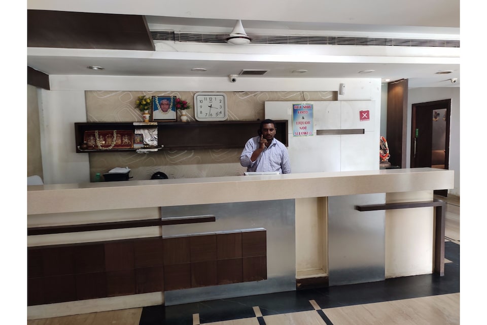 Capital O 44963 Landmark Residency, Nakkalagutta Hanamkonda Warangal, Warangal