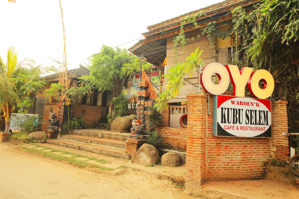 OYO 1115 Villa And Resto Kubu Selem Etnik Bali, Way Halim, Bandar Lampung