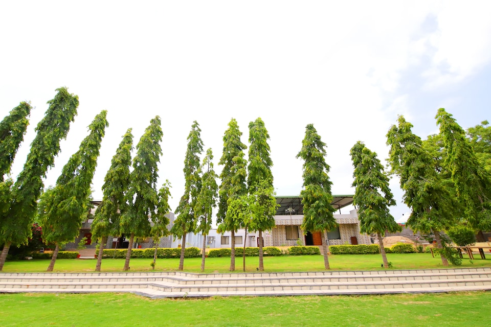 Capital O 44991 Times Fateh Vilas Resort, Fateh Sagar, Udaipur