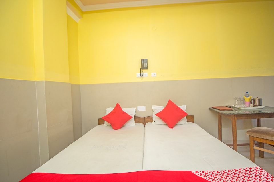 OYO 44995 Royal Park, Malda city, Malda