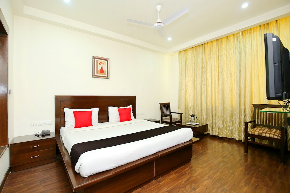 Capital O 4004 I-square, Baddi, Baddi