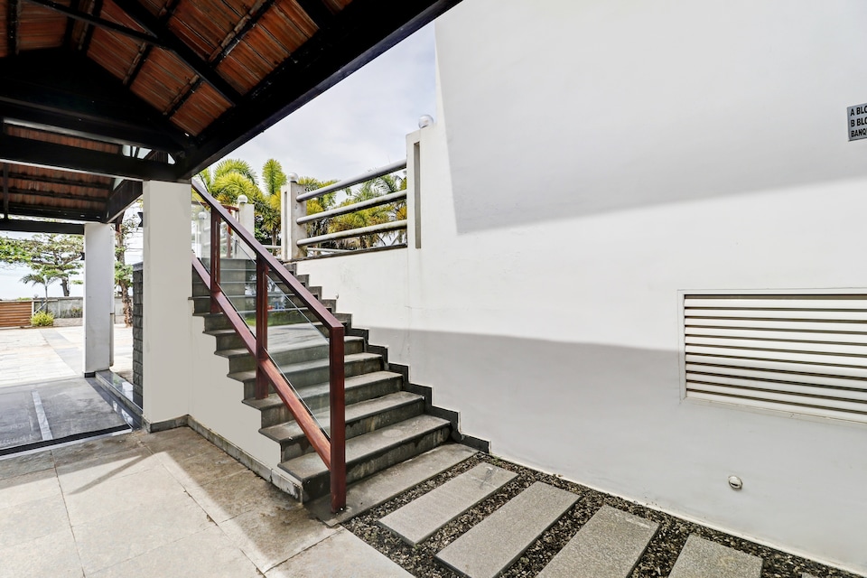 Super OAK Edassery's Sealine Villa Stay, Cherai, Kochi