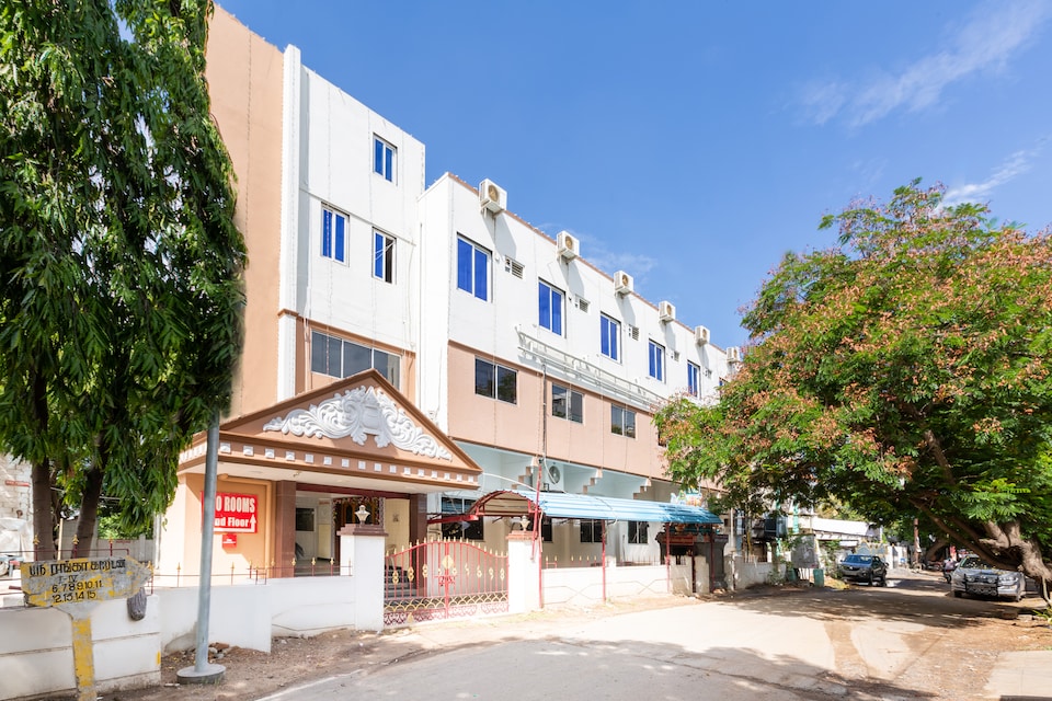 OYO 44998 Sri Ranga Inn, Madhavaram, Chennai