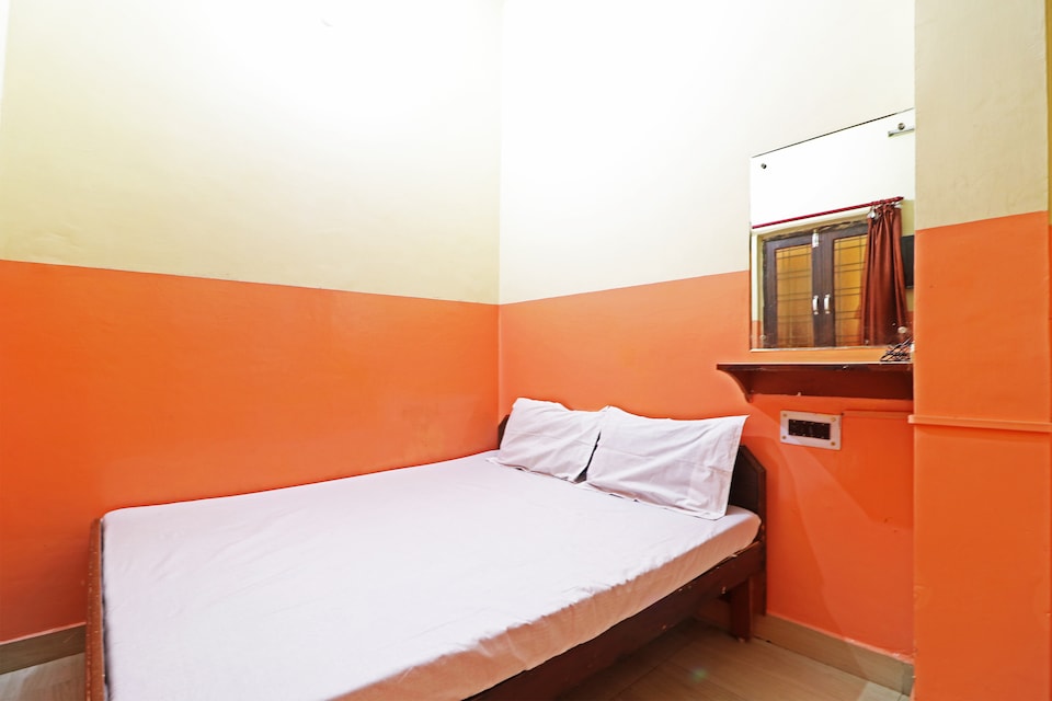 SPOT ON 45001 Hotel Shiv, Jhansi, Jhansi