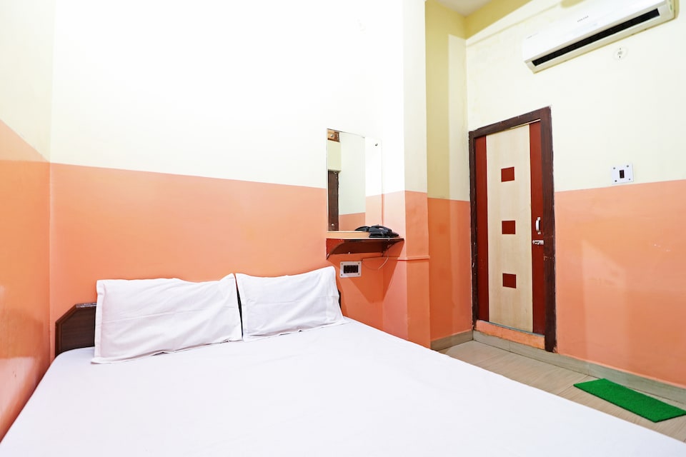 SPOT ON 45001 Hotel Shiv, Jhansi, Jhansi