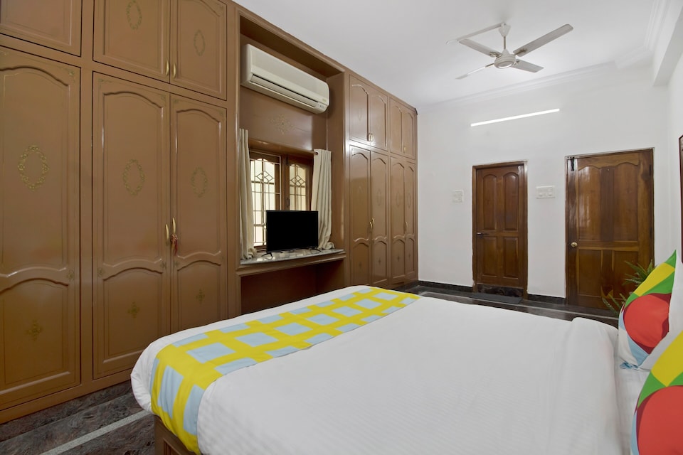 OYO 45017 Exotic Stay Apollo Hospital, Jubilee Hills, Hyderabad
