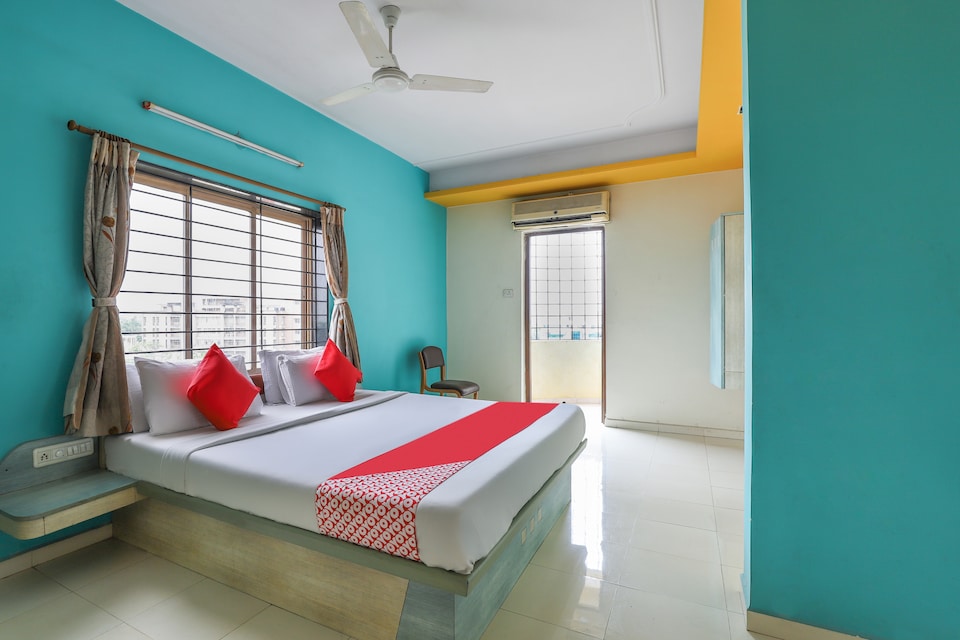 OYO 45022 Hotel Sunshine, Valsad, Valsad