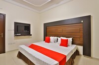 OYO 246 Hotel Hadeel Al Motamayezah