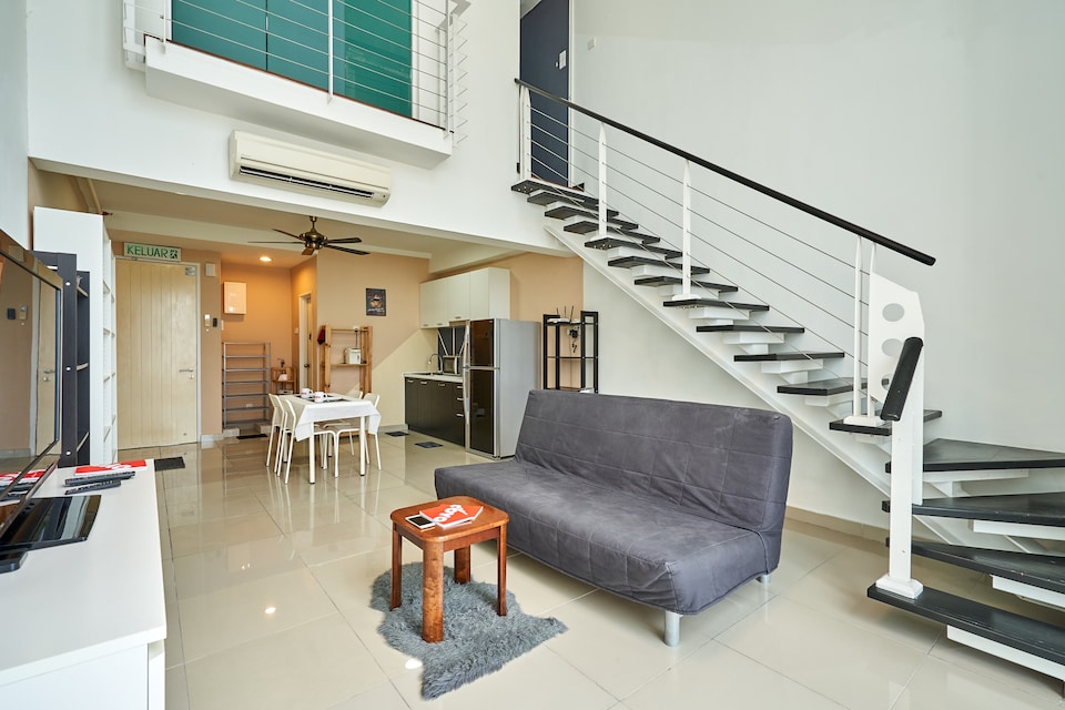 OYO Home 43928 Artistic 1br Scott Garden, Old Klang Road, Seputeh