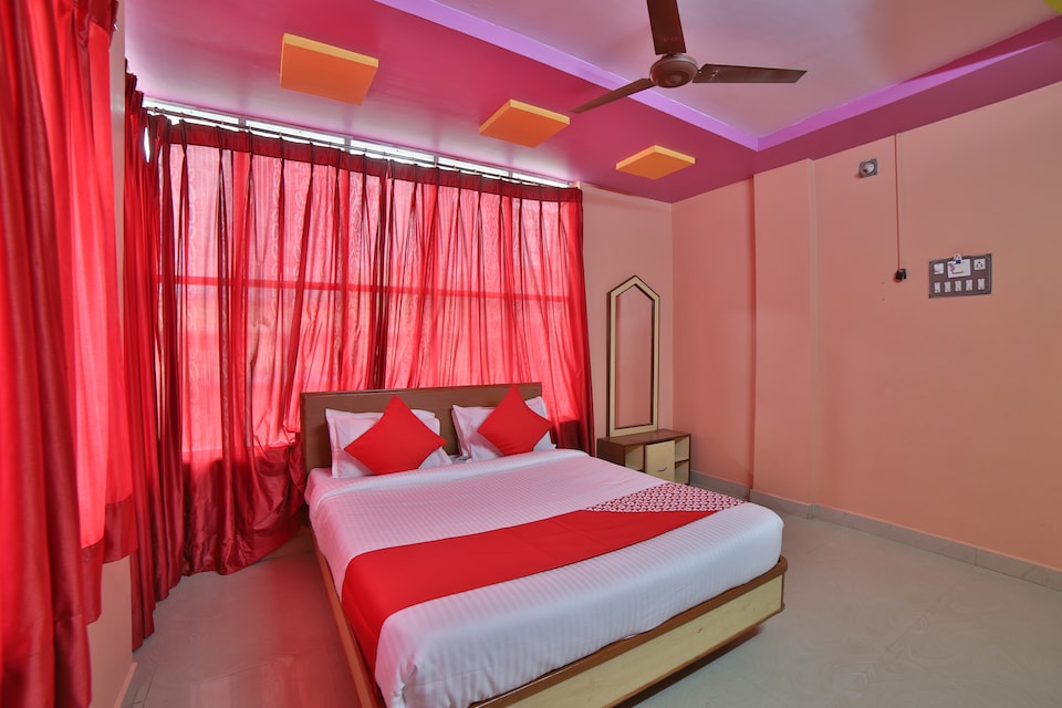 OYO 45050 Hotel Shree Hari, Somnath, Somnath