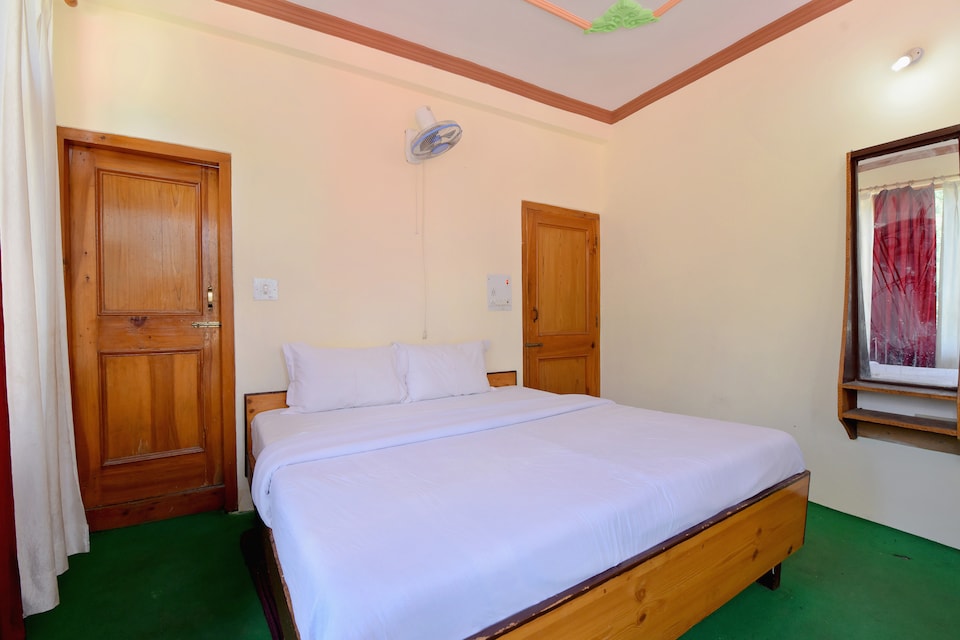 OYO 45052 Maan Guest House, Kullu, Kullu
