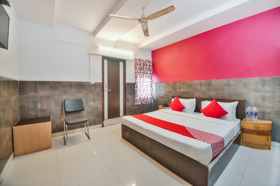 Hotel O King's Palace, Talwandi Kota, Kota