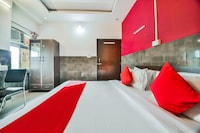 Hotel O King's Palace