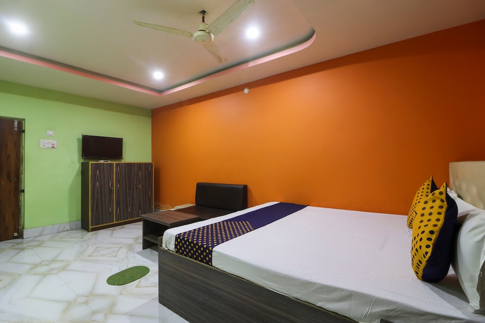Hotel O Blue View Hotel , VIP Road Kolkata, Kolkata