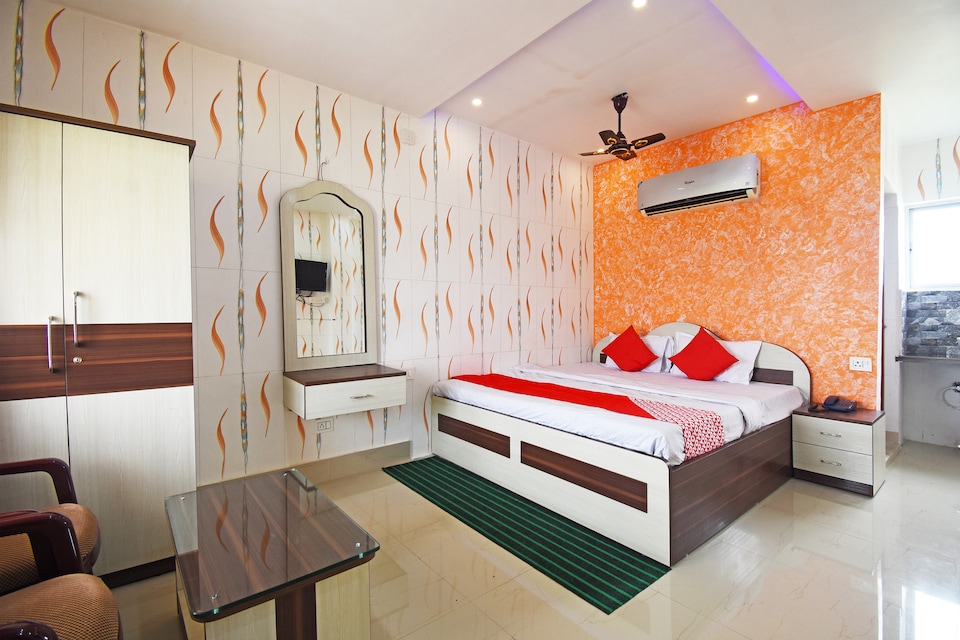 OYO 45068 Mrinalini Resort, Shantiniketan, Shantiniketan