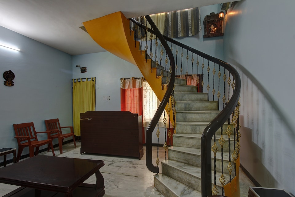 OYO 45078 Raj Service Apartments, Madurai City Centre-II, Madurai