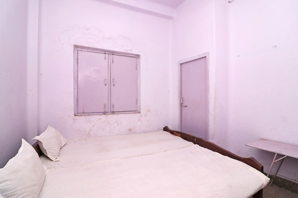 SPOT ON 45105 Bina Bhaban Guest House, Ruby Hospital Kolkata, Kolkata