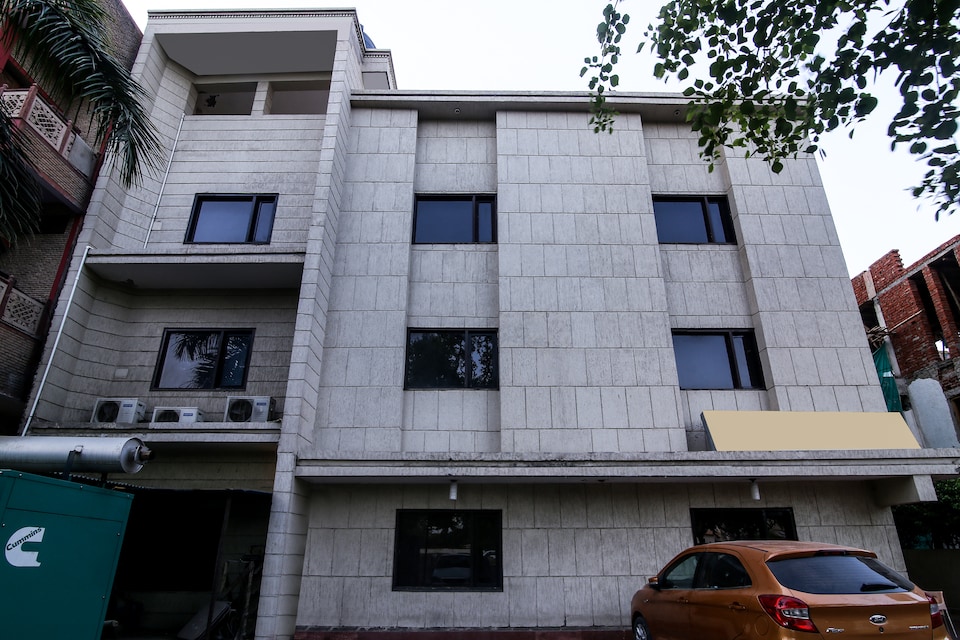 Capital O 4012 Hotel Agra Cantt, Corporate Complex, Agra