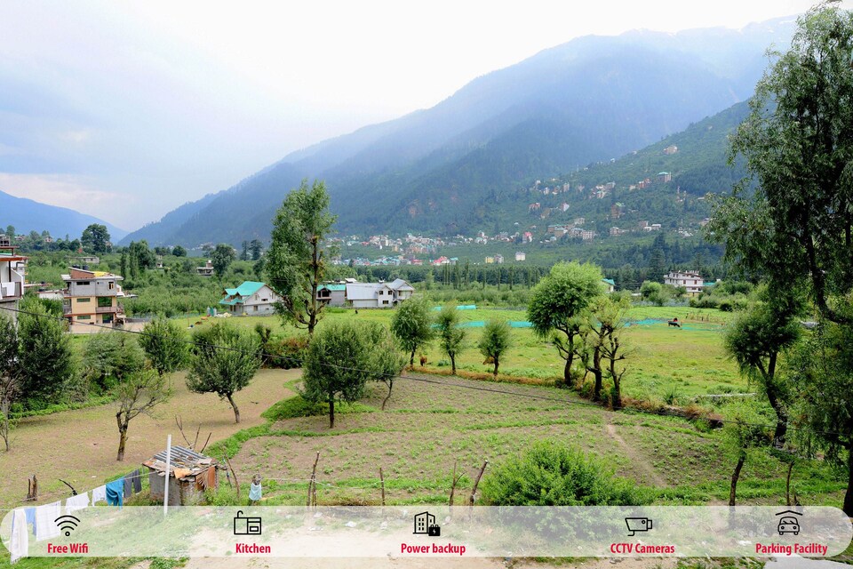 OYO 45132 Devlok Inn, Naggar Road, Manali