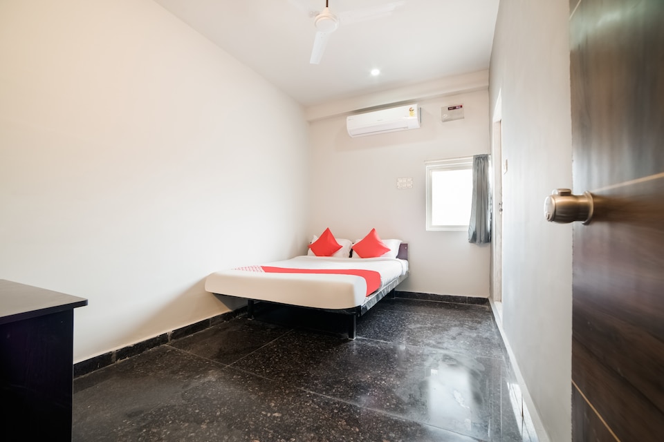 OYO 45138 Rest Inn Oyo, Kondapur, Hyderabad