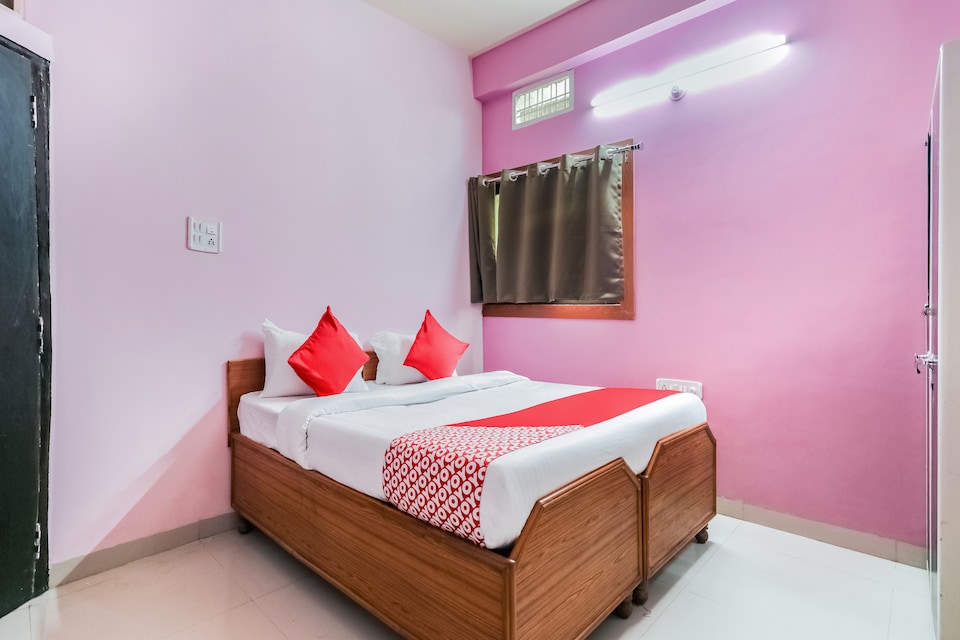 OYO 45139 Hotel Malhar , Vijay Nagar Indore, Indore