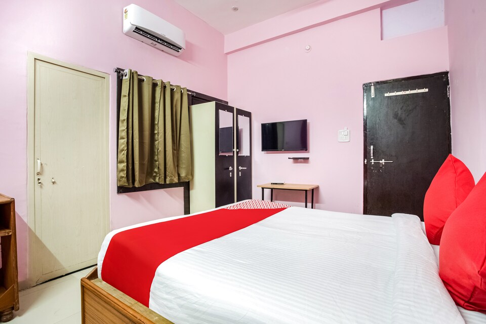 OYO 45139 Hotel Malhar , Vijay Nagar Indore, Indore