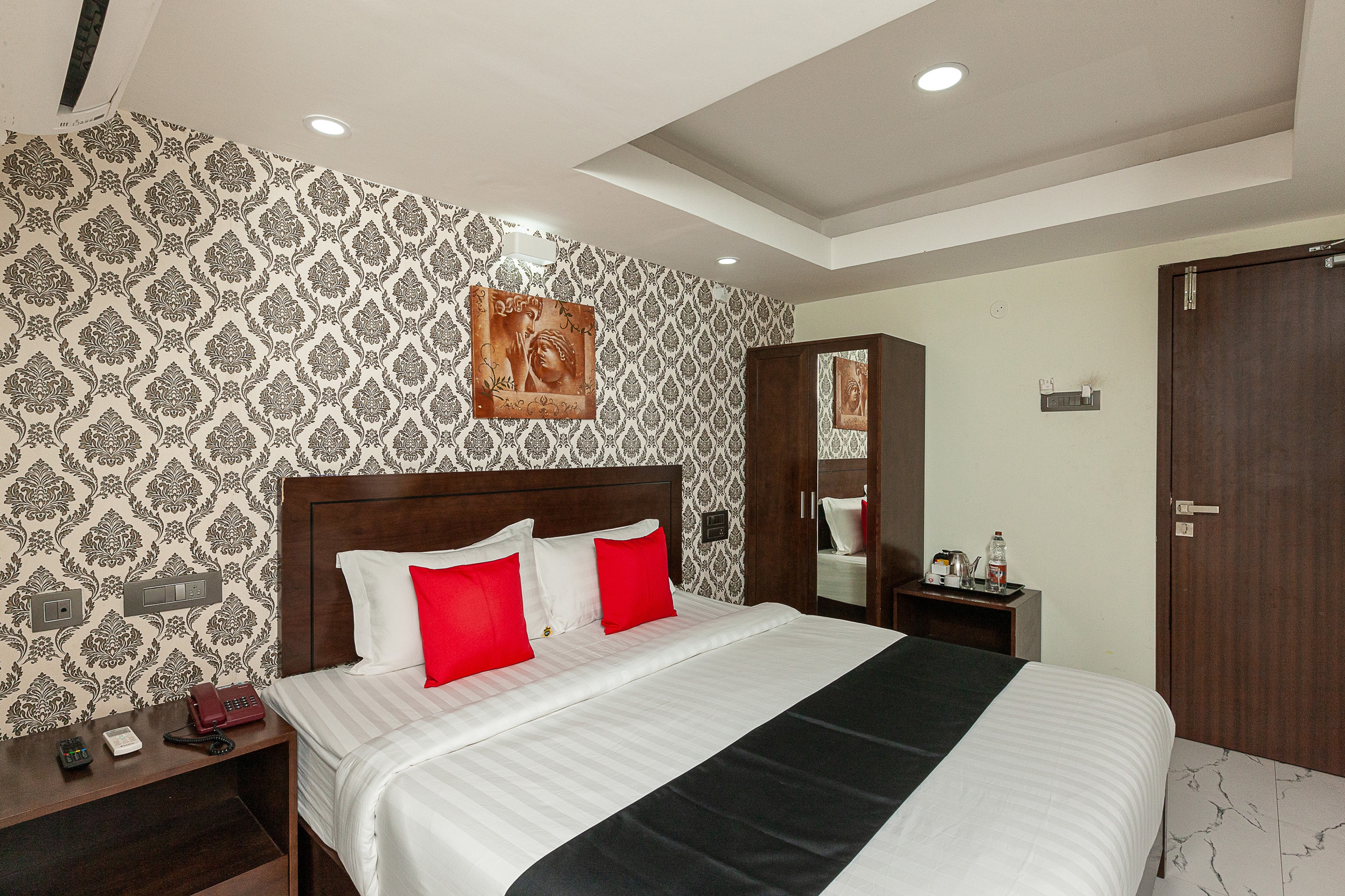 Hotels in Cmc Hospital, Vellore Starting ₹537 Upto 68 OFF on 21