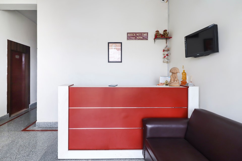 OYO Flagship Kumar Guest House, Tergar Monastery Area, Bodhgaya