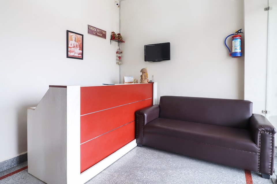 OYO Flagship Kumar Guest House, Tergar Monastery Area, Bodhgaya