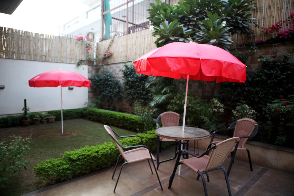 OYO Premium 081 DLF, Cyber City Extension, Gurgaon