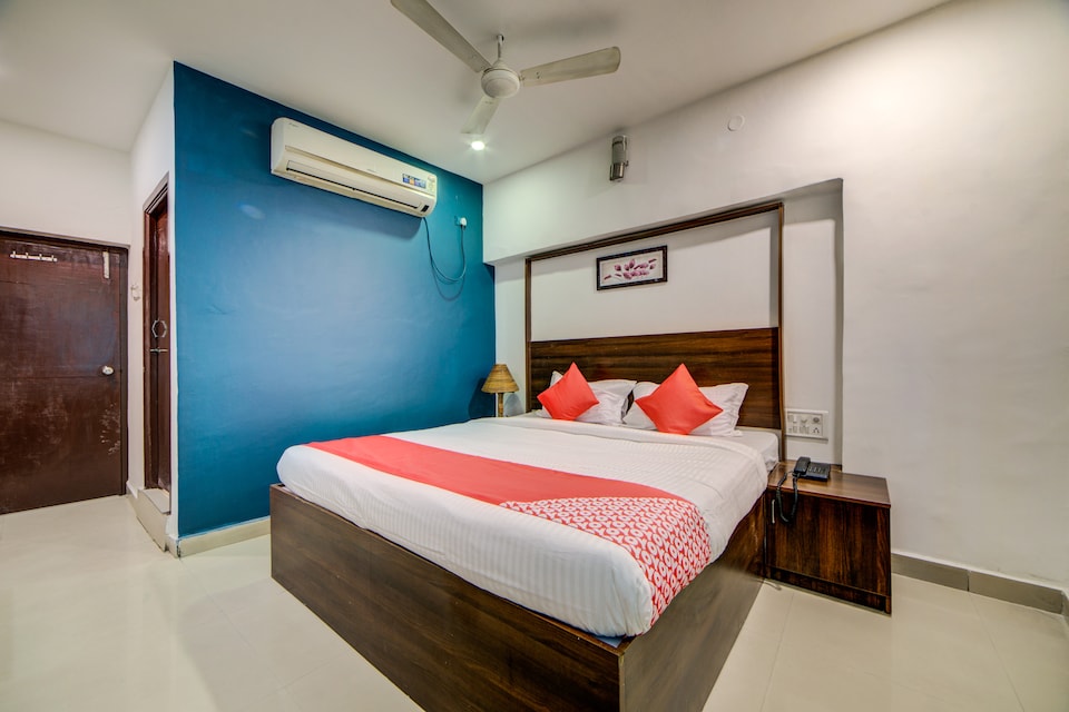 OYO Hotel Meredian Orchid Near Birla Mandir, Lakdikapul-II, Hyderabad