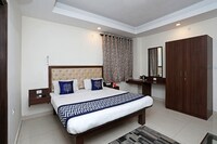 Capital O Hotel Ranjana Heritage Near Indira Nagar Metro Station