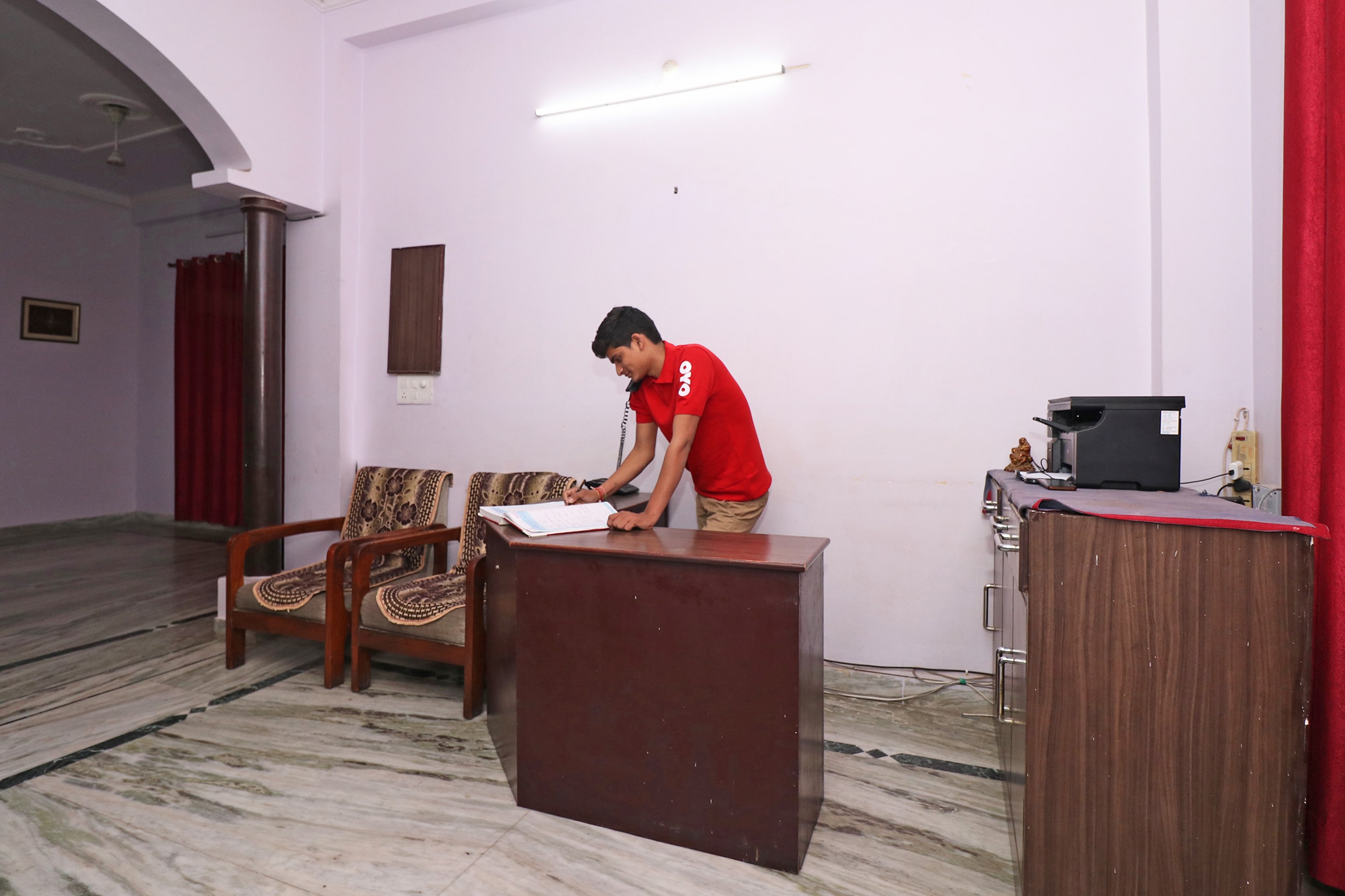 OYO 4046 Nilanjan Guest house