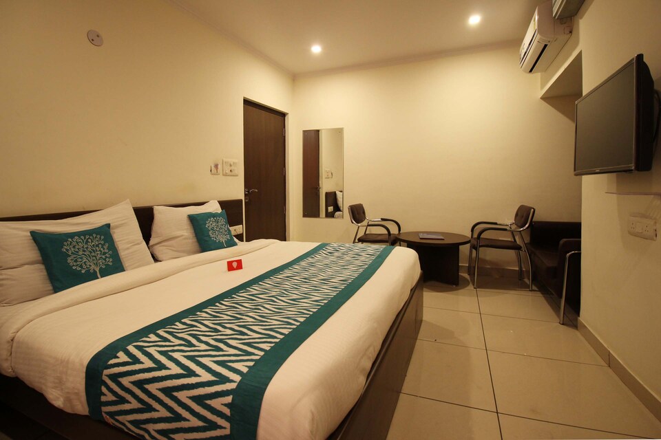 OYO 4074 Hotel Surya, Tikonia Haldwani, Haldwani