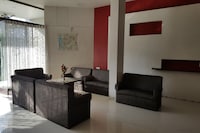 OYO Hotel Riviera Executive