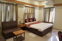 OYO Hotel Riviera Executive